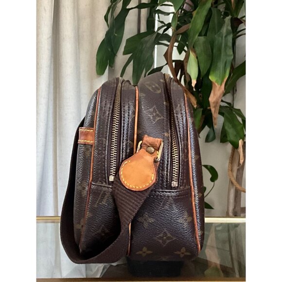 AUTHENTIC LOUIS VUITTON MONOGRAM REPORTER PM - Picture 2 of 10